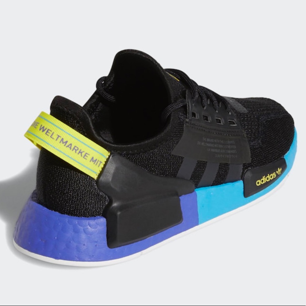 Adidas NMD R1 V2 Shoes